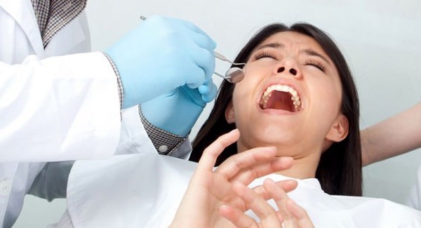 frica de dentist, clinica drm bucuresti